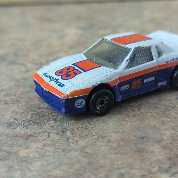 Vintage 1985 Matchbox Superfast 2 PONTIAC FIERO (white/blue)‎ Goodyear 85 - Picture 9 of 12